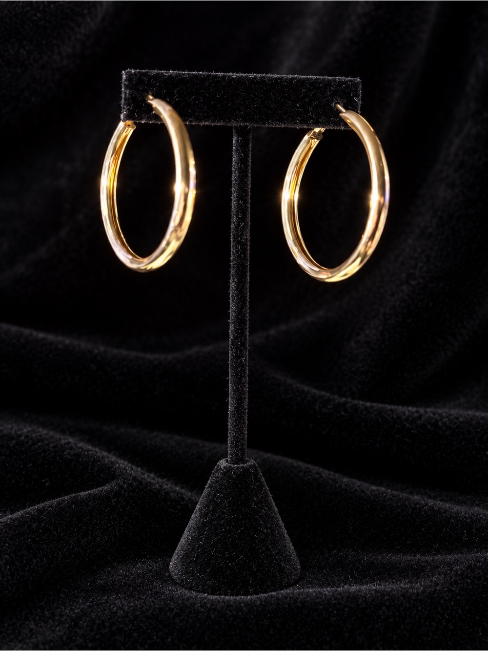 Polished Gold Hoop Earrings Minimalist Everyday Style